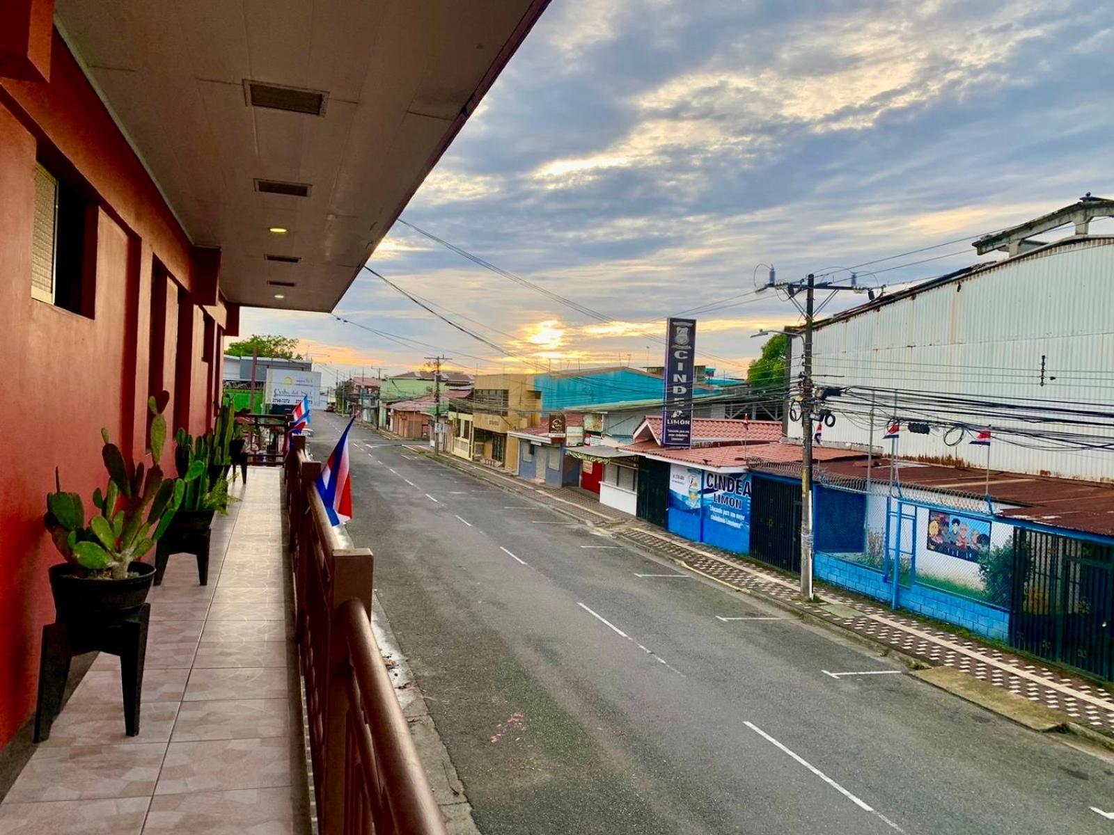Hotel Costa Del Sol Puerto Limon Eksteriør bilde